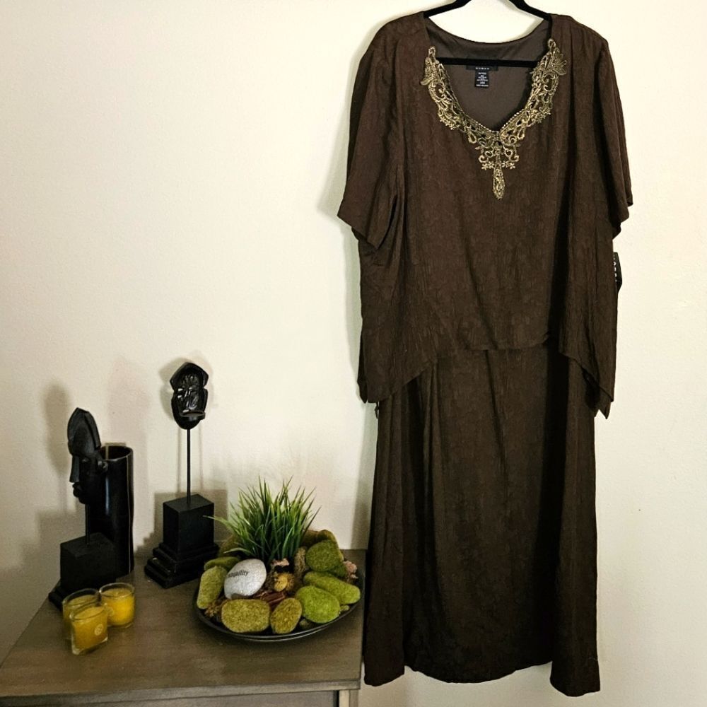 3-for-15 Connected Woman brown dress size 24W. With tag.